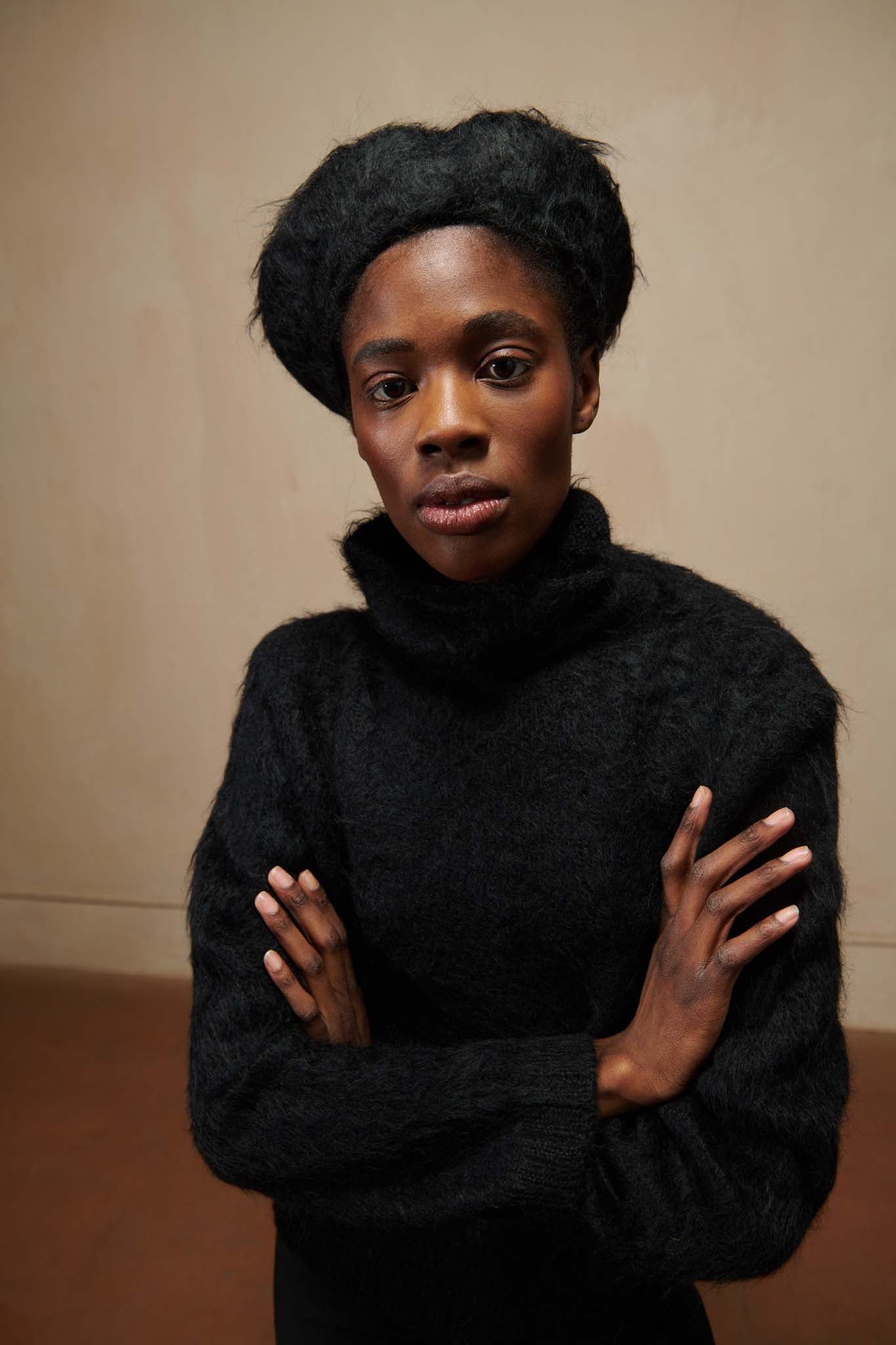 BRUSHED BERET | noir – Maria Stanley