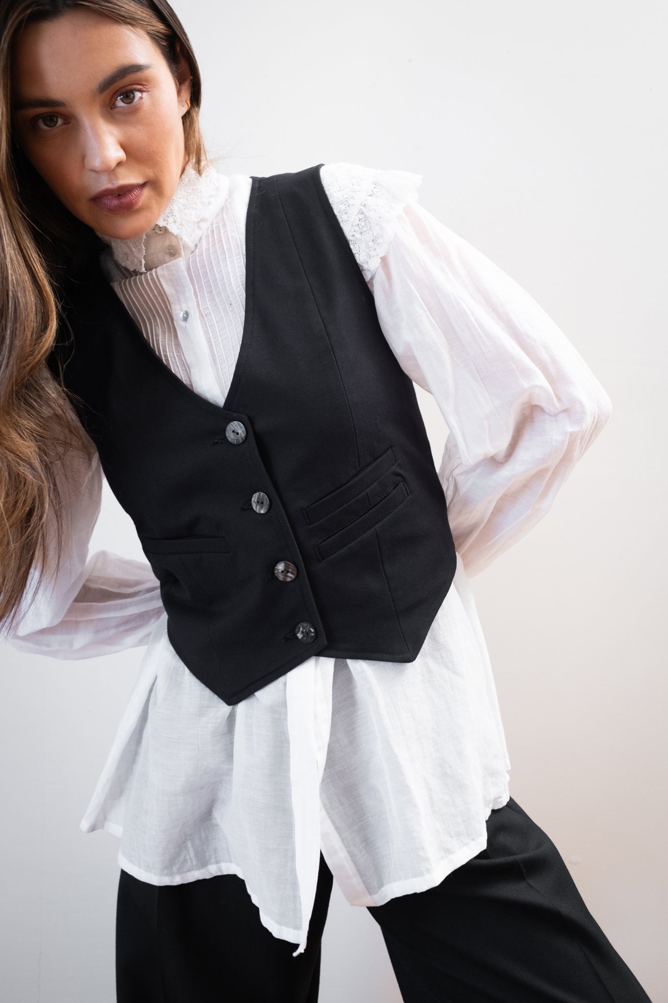 FARRA VEST | noir | organic – Maria Stanley