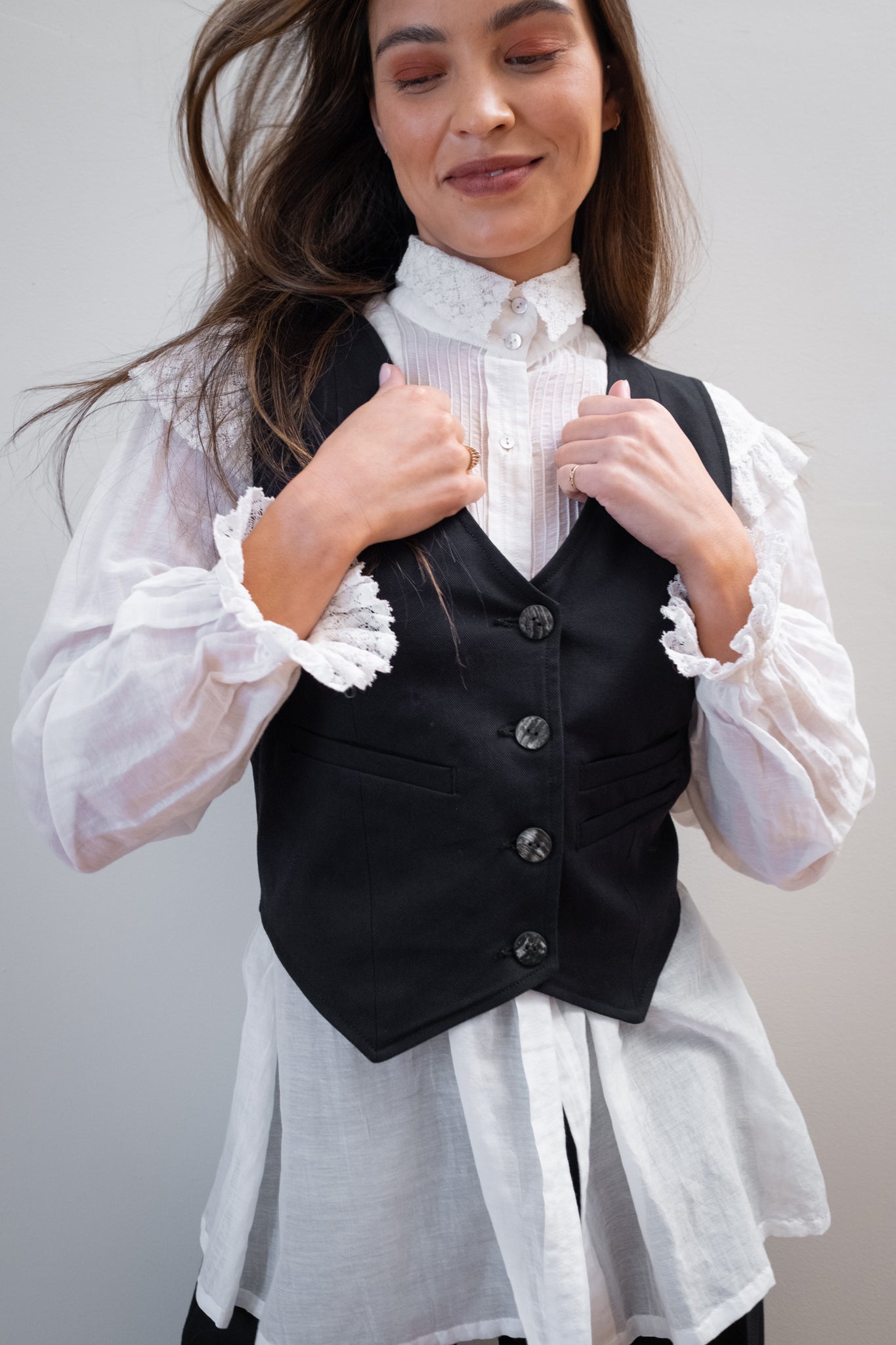 FARRA VEST | noir | organic – Maria Stanley