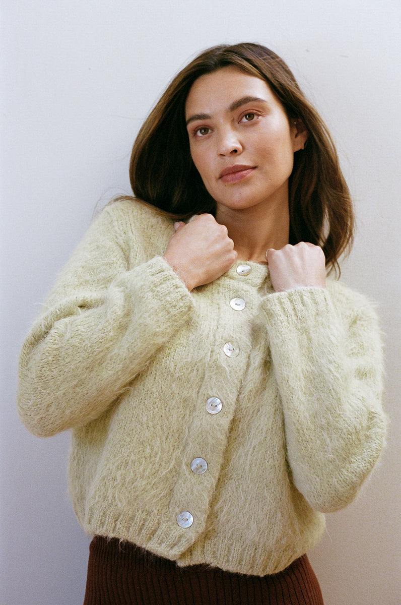 BRUSHED CARDI | pear – Maria Stanley