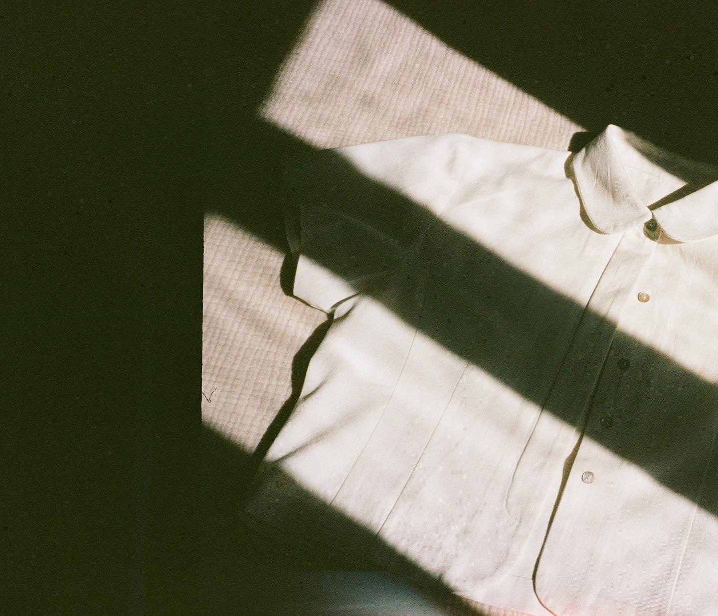 SEBASTIAN TOP | bone denim | organic + undyed