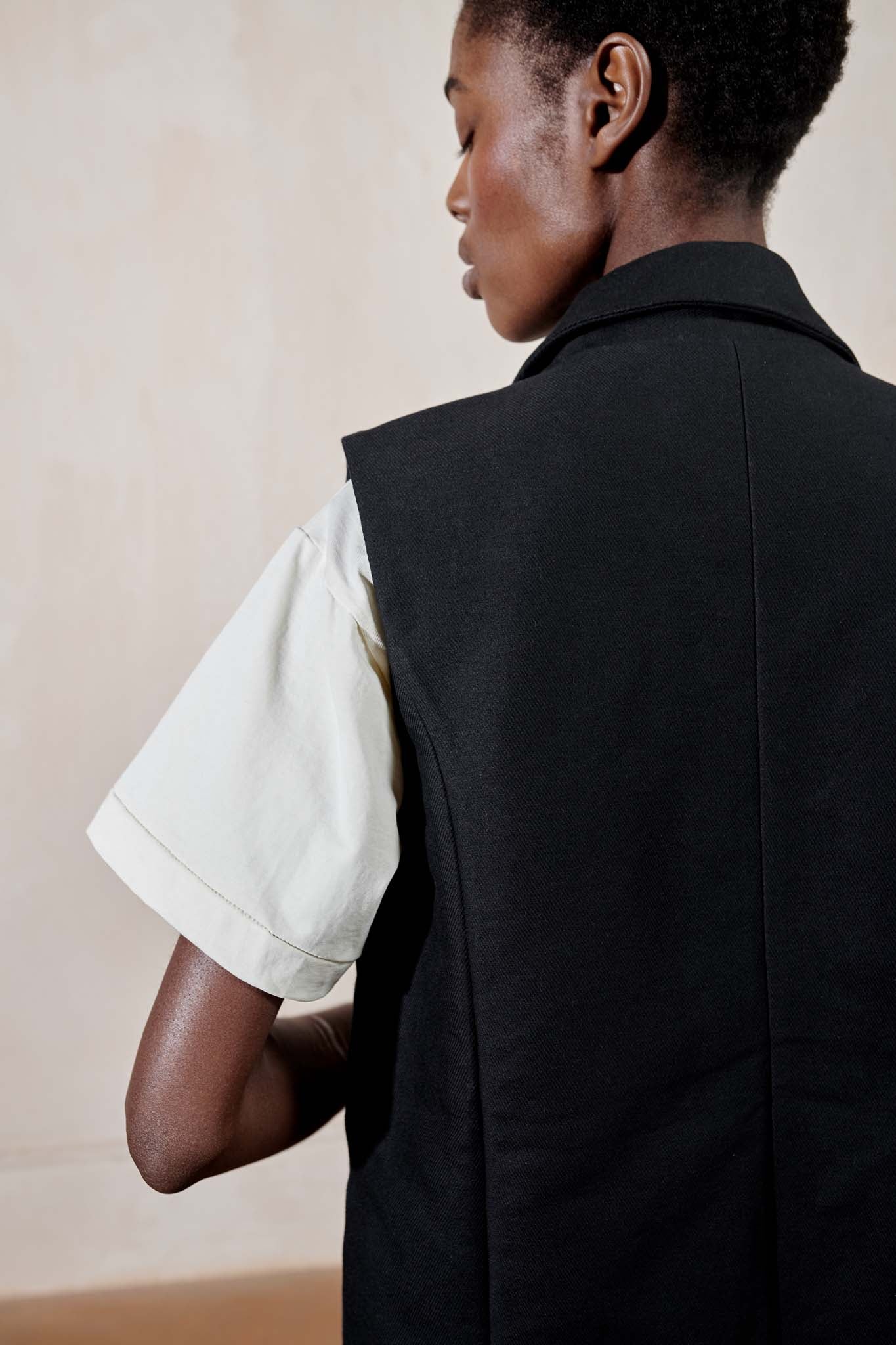 ASCHE WAISTCOAT | noir | organic