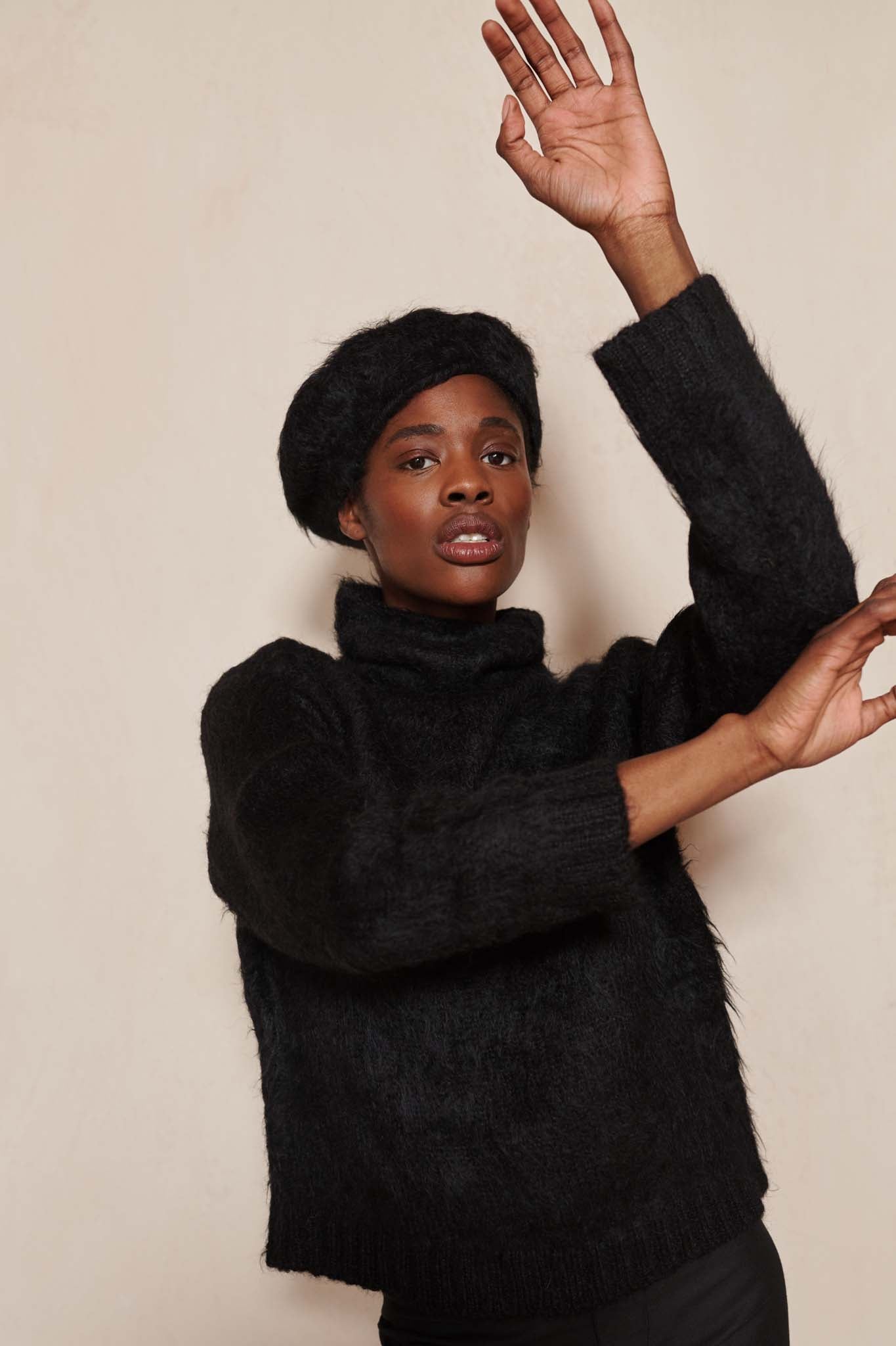 BRUSHED BERET | noir – Maria Stanley