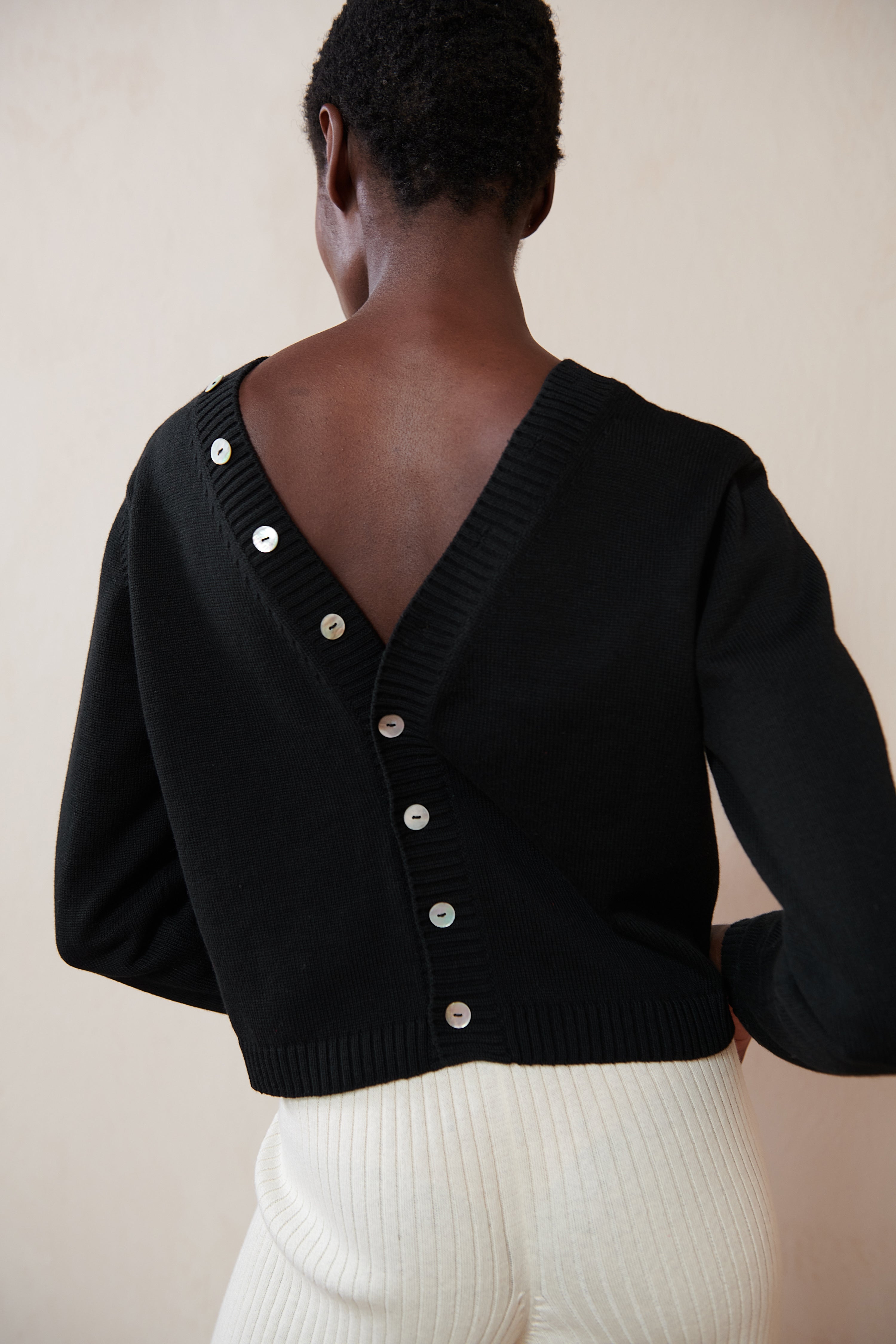 BUTTON CARDI | noir | organic