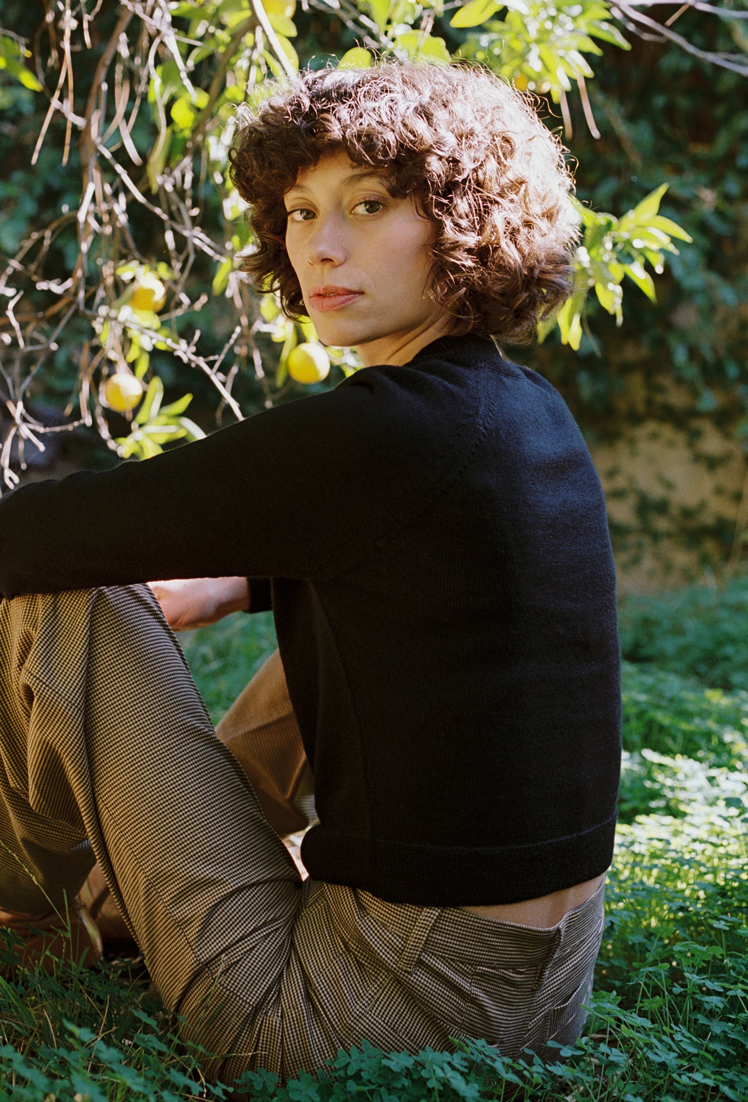 ALPACA TURTLENECK SWEATER | noir – Maria Stanley