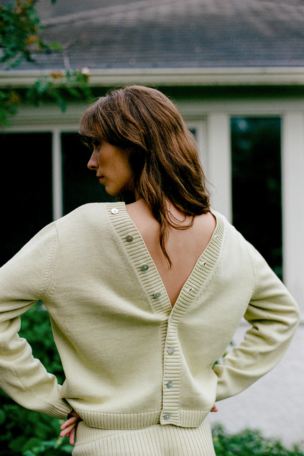 BUTTON CARDI | pear | organic