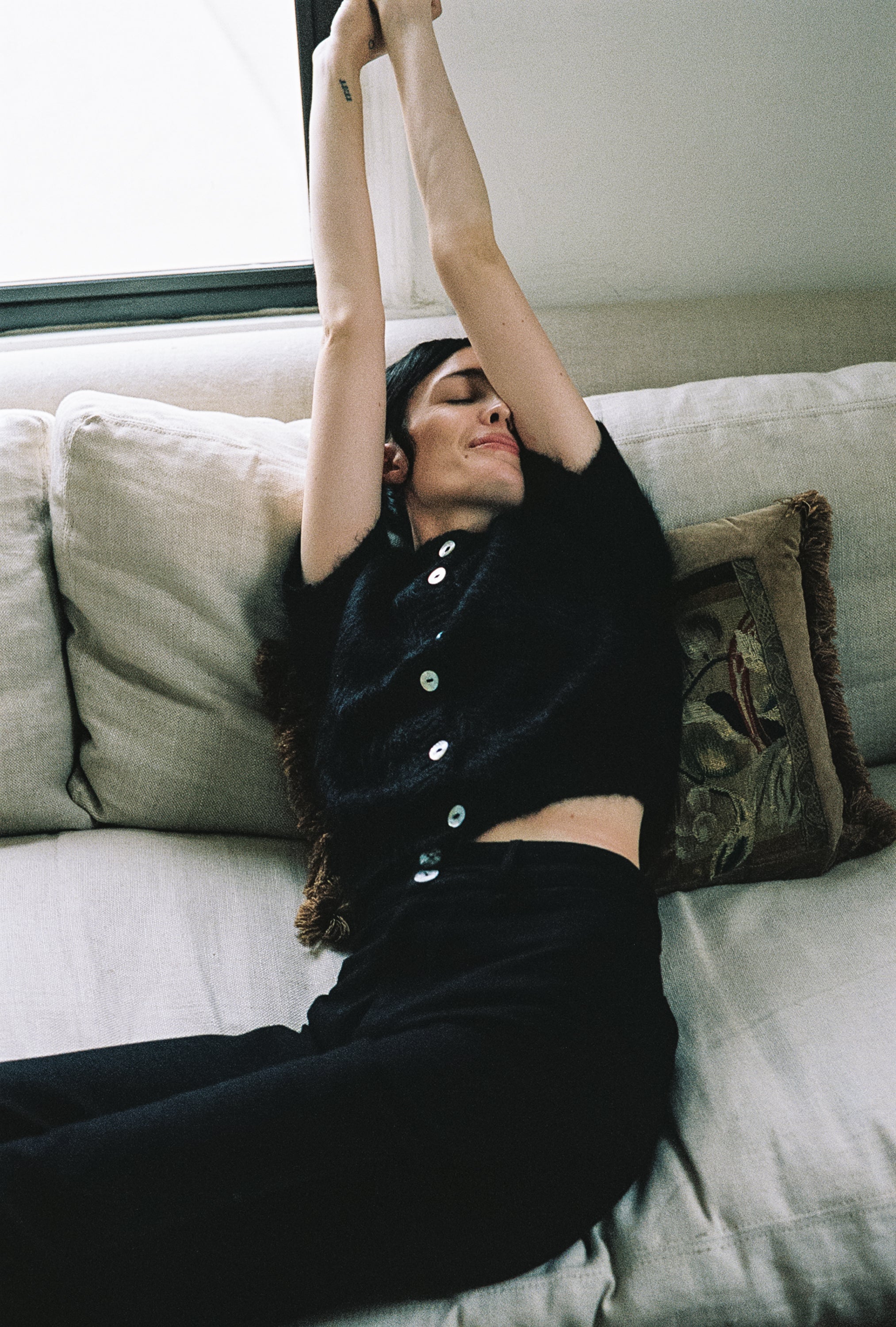 SHORT SLEEVE CARDI | noir