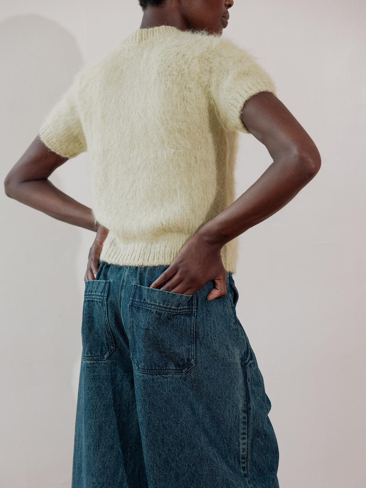 SHORT SLEEVE CARDI | pear