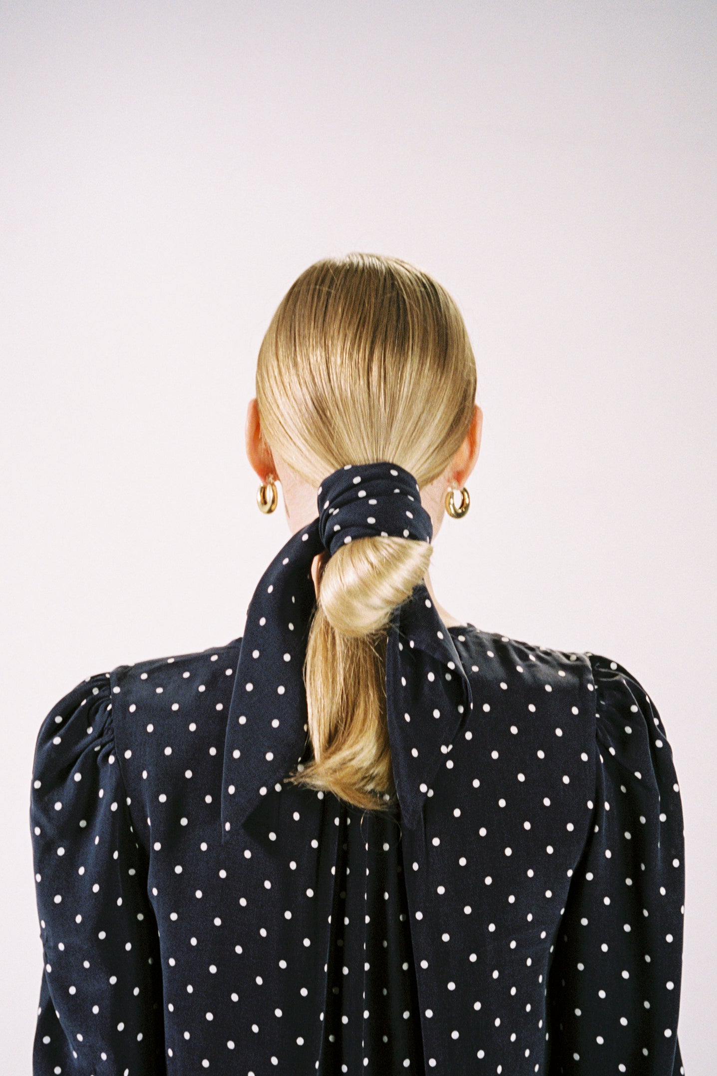 SCARF | dotted navy